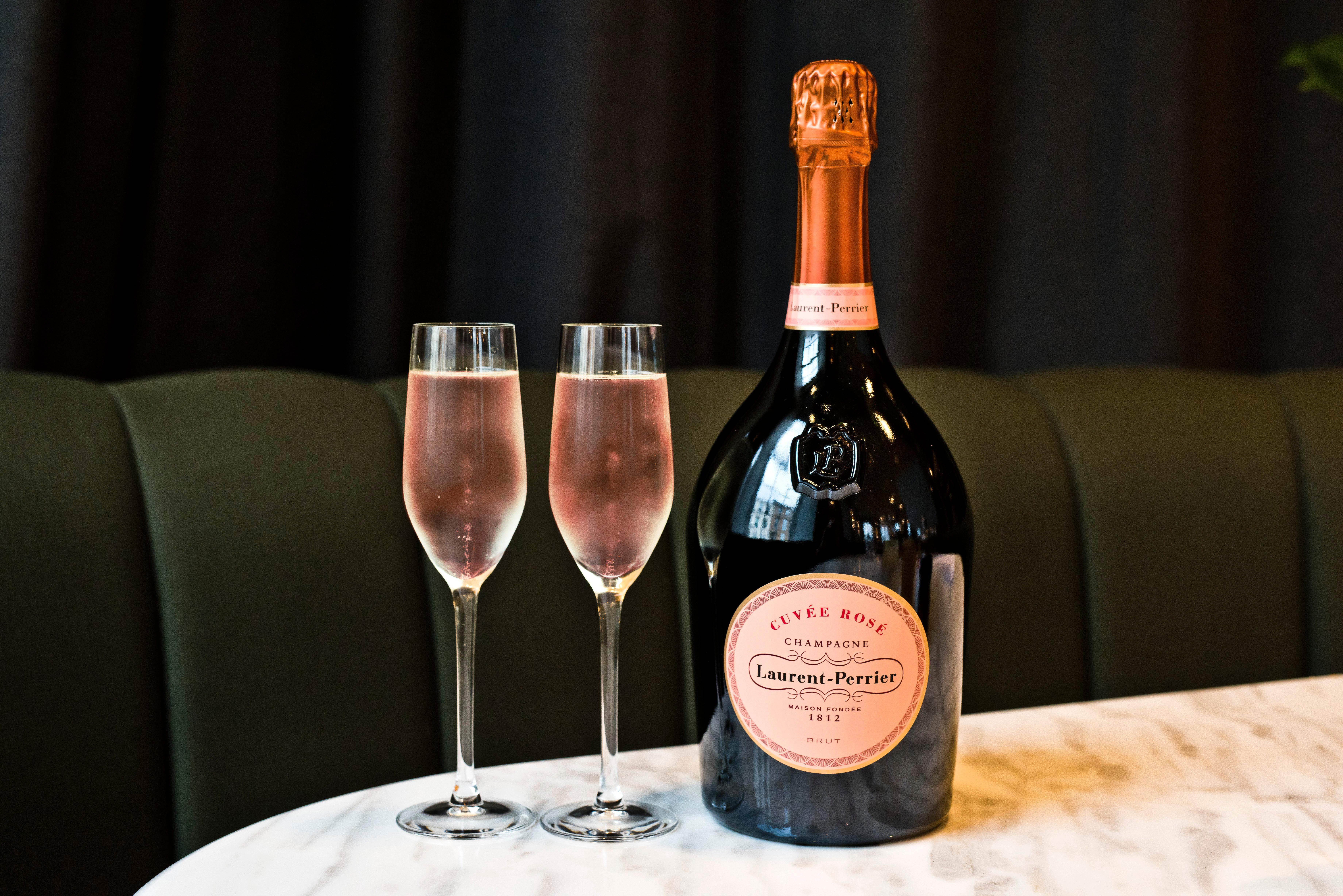Kimpton Blythswood Square Hotel & Spa By Ihg Glasgow Ngoại thất bức ảnh Champagne Perrier-Jouët Rosé Belle Epoque